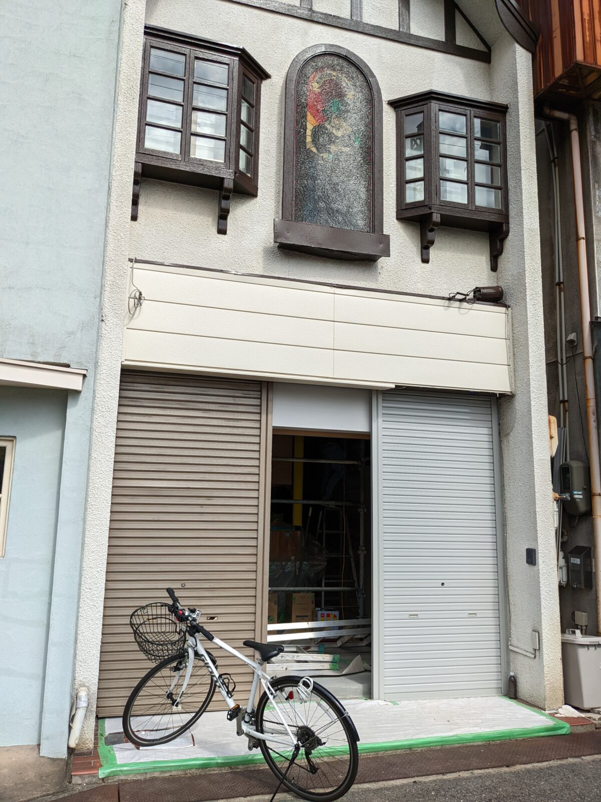 【新店情報】堺市北区・なかもず駅前の踏み切りのすぐ近くに焼鳥屋さんがオープンするみたいです！：