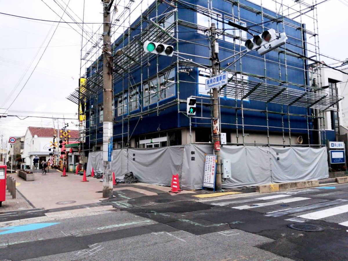 【新店情報】松原市・高見の里駅を降りてすぐの場所にビルが建設中！コンビニエンスストアがオープンするみたいです！：