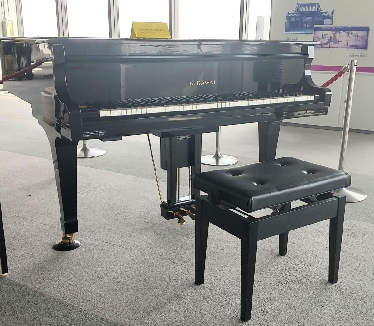 【トピックス】絶景と音楽が誰でも気軽に楽しめる♪4月から『グランドピアノ』が堺市堺区・堺市役所高層館21階展望ロビーに設置されています♪：