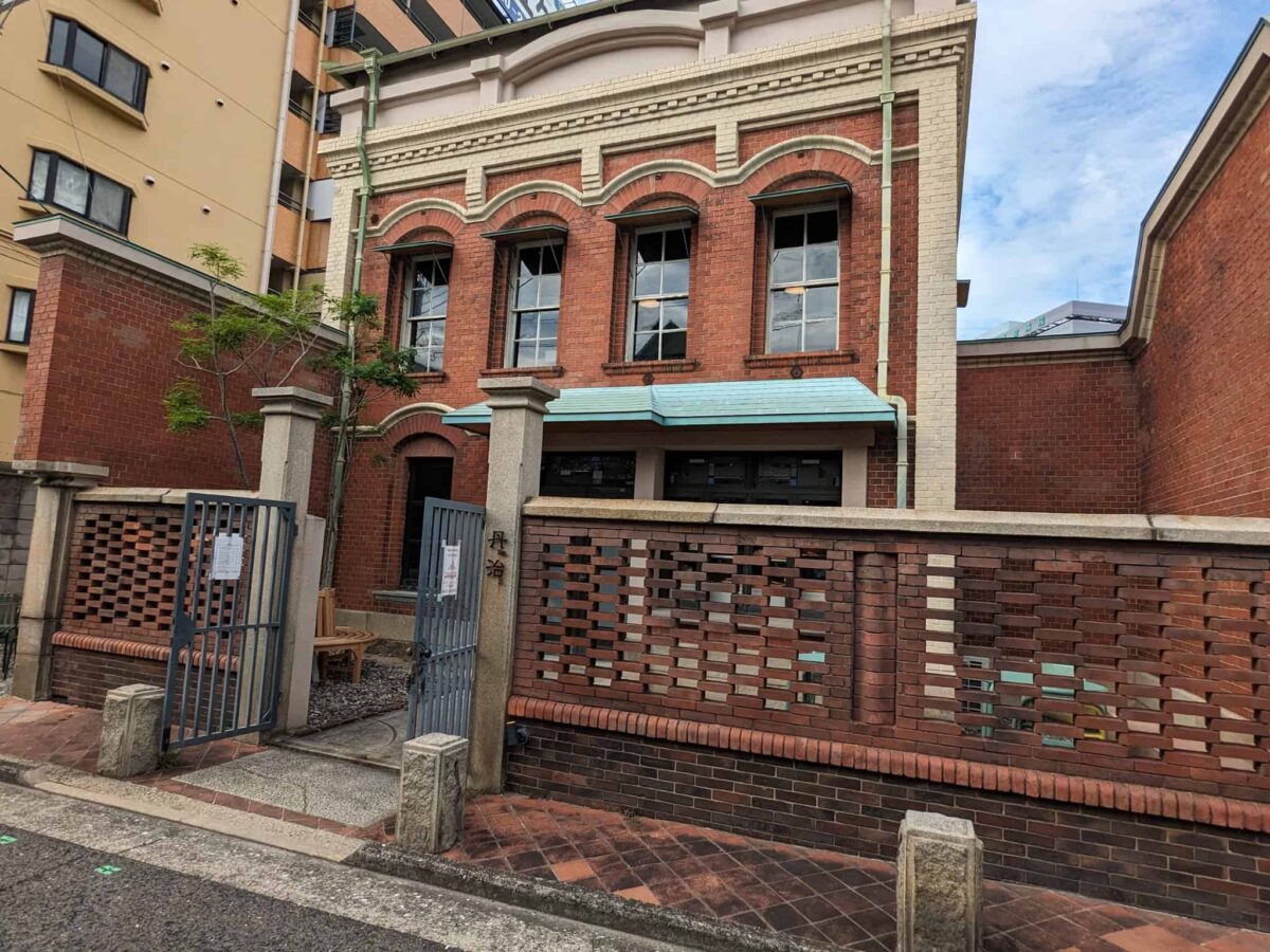 【祝オープン】堺市堺区・ノスタルジックな建物が映えるパン＆本格コーヒーのお店★『JUNE COFFEE OSAKA』がオープンしていますよ！：
