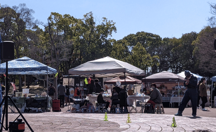 【イベント】※強風のため中止になりました。20日は浜寺公園に集合♪「マメマーケット」が行われます☆：